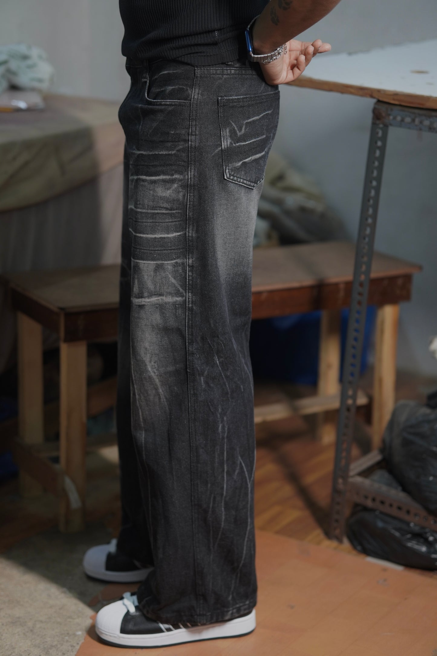 Distressed Black Wide-Leg Jeans